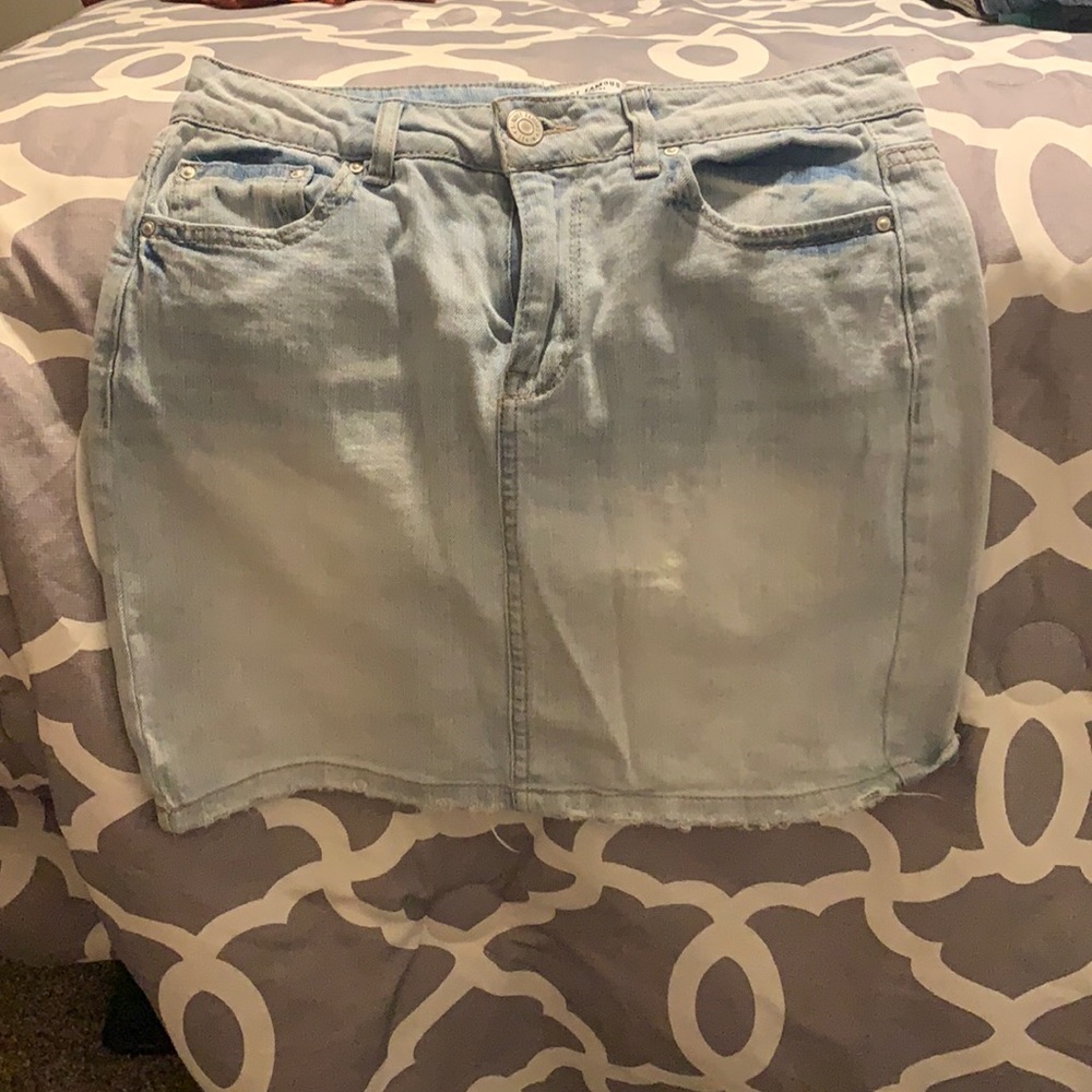 Women’s skirt